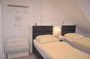 Отель Apartment Dusseldorf-City  Дюссельдорф